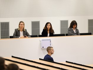 2025-12-03 19-10-28.jpeg